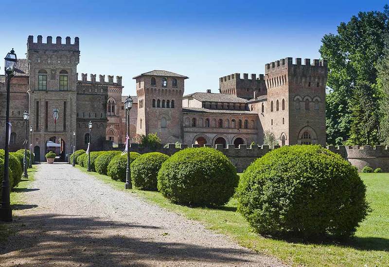Uno dei castelli più belli in vendita vicino Milano
