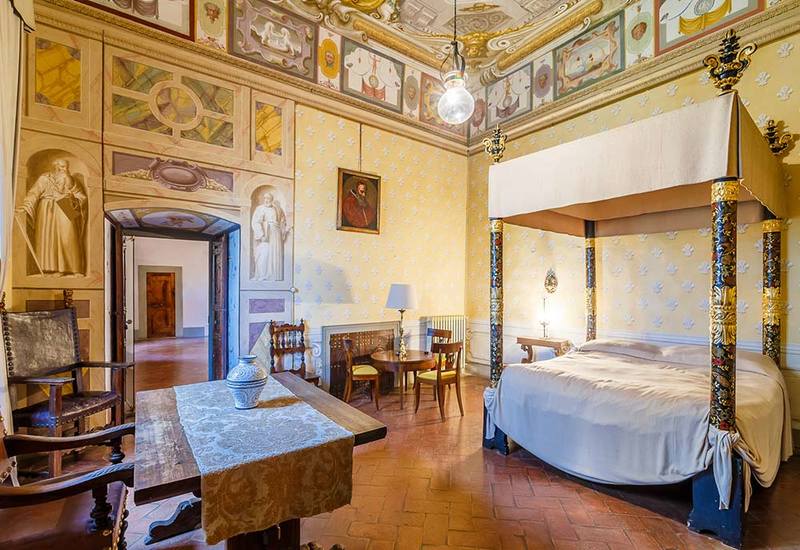 Uno dei più belli castelli in vendita vicino Firenze